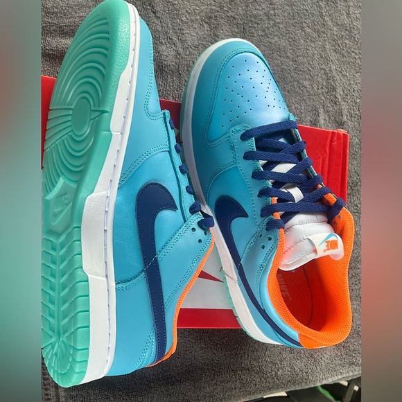 Nike Dunk Low SE Men’s size 9 Women 10.5 Shoe Sneakers HQ1538-416 - Picture 4 of 17